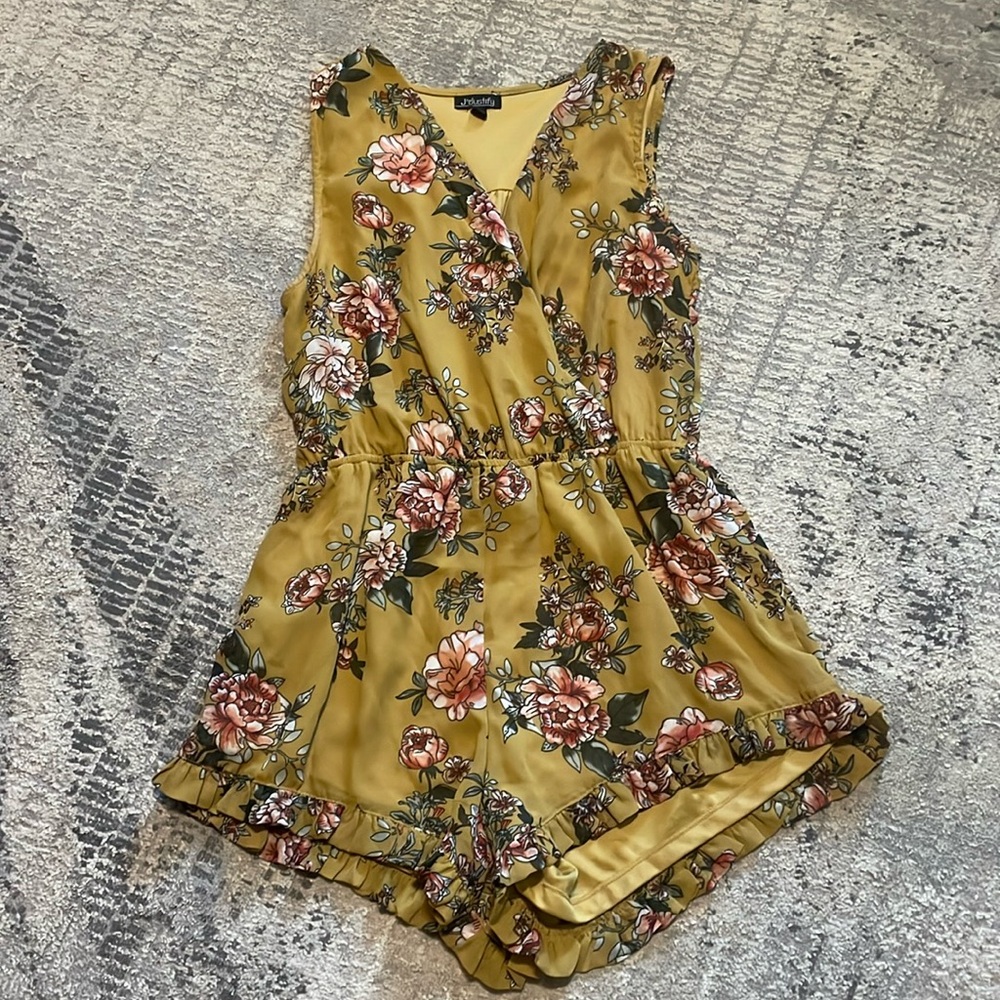 Ladies J for Justice one-piece sleeveless shorts romper mustard floral print L